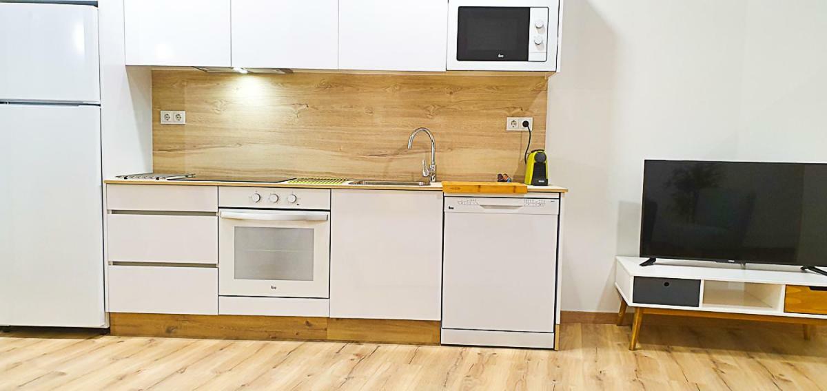 Apartamentos Antares 2 Milladoiro Exteriör bild