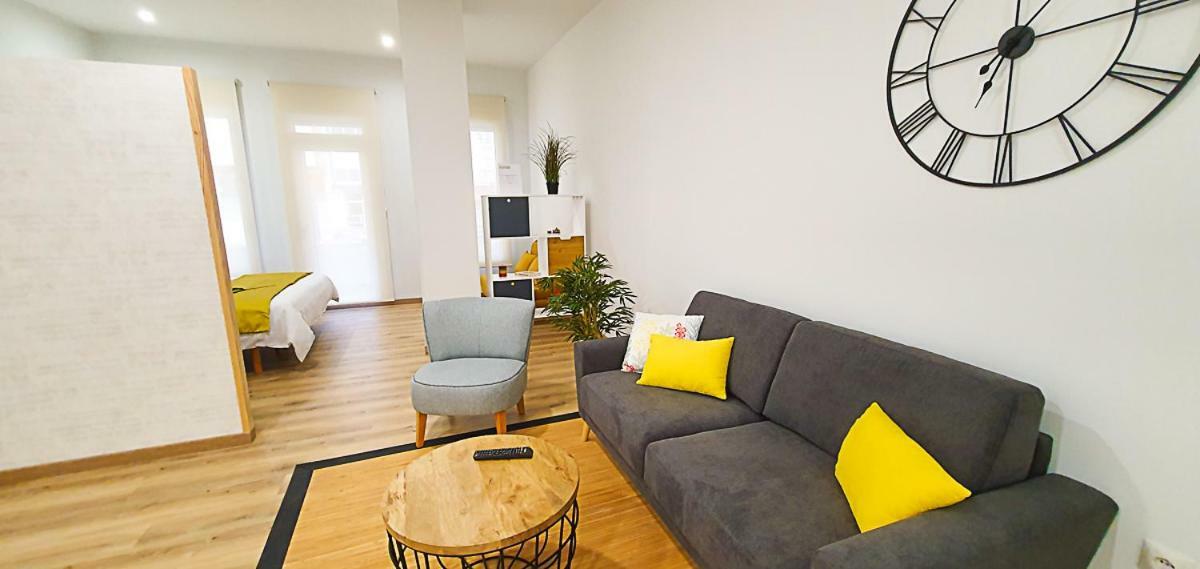 Apartamentos Antares 2 Milladoiro Exteriör bild