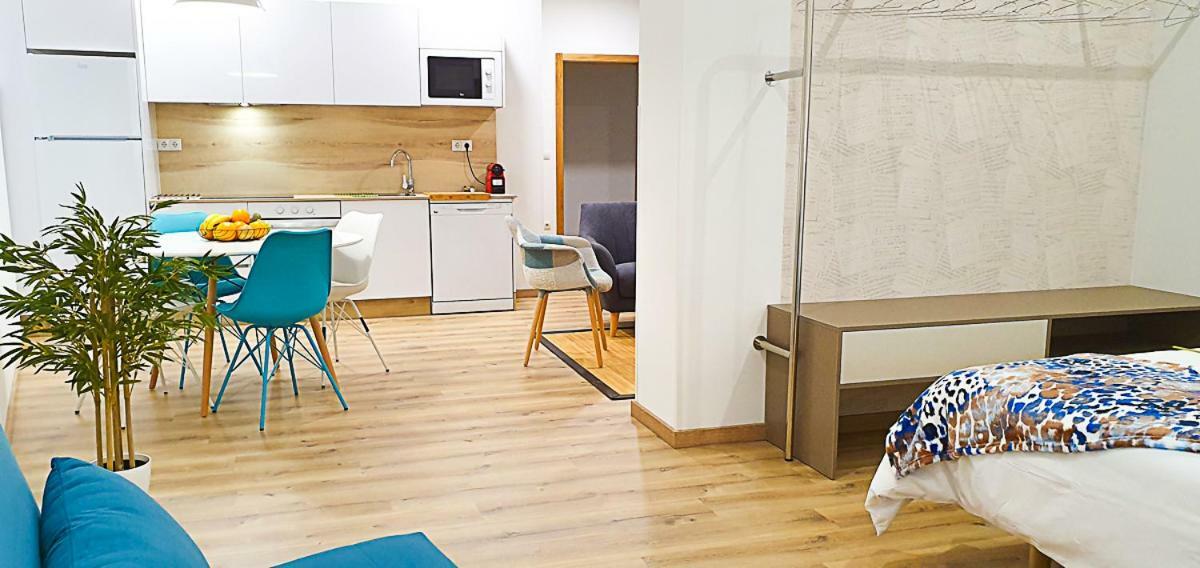 Apartamentos Antares 2 Milladoiro Exteriör bild