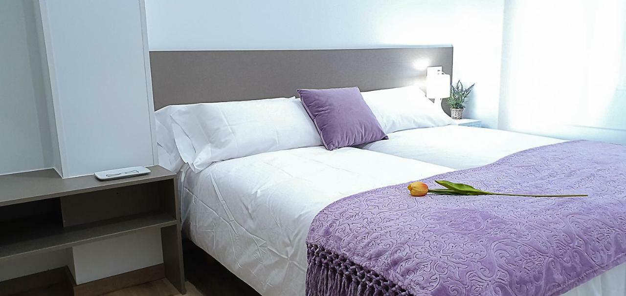 Apartamentos Antares 2 Milladoiro Exteriör bild